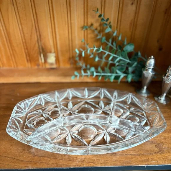 3 / $30 VINTAGE European Heavy Cut Pressed Glass Serving Dish - Picture 4 of 4